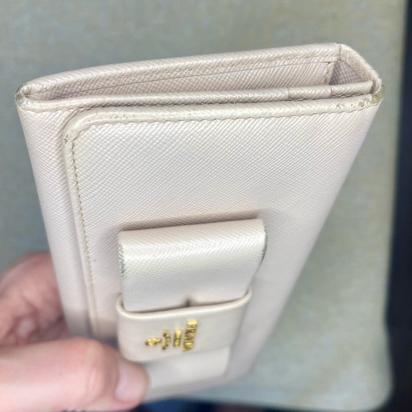 Prada Saffiano Double Snap Ribbon Walker - Picture 14 of 16